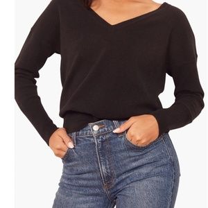 Reformation Cashmere Blend V-Neck Sweater - Black L